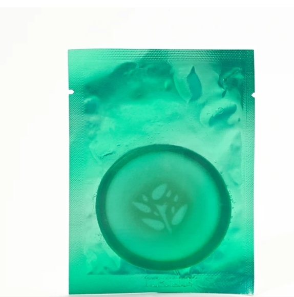 Earth Therapeutics Recover-E Cucumber Eye Pads 1 Set Cucumber aloe VIt E - Picture 9 of 13